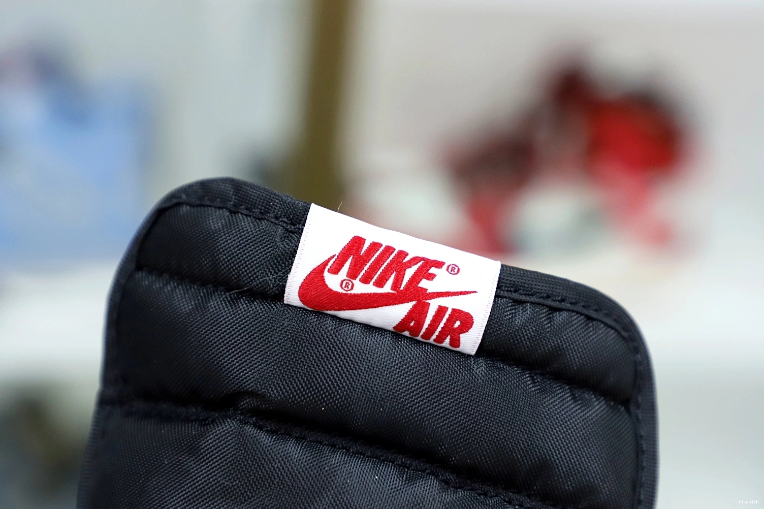 AIR 'FEARLESS' HIGH 1 OG RETRO JORDAN 0820
